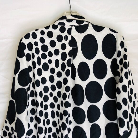 Ali Miles Women's Size PM Petite Medium Polka Dot Geometric Button Up Top - Picture 6 of 6